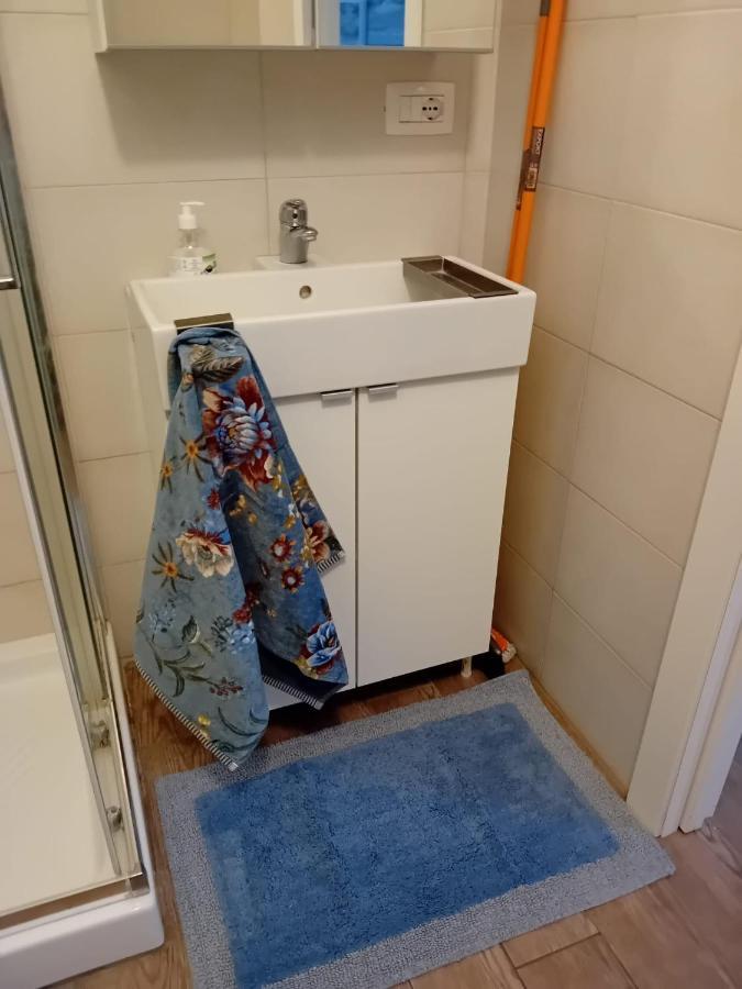 Appartement Via Guido Panciroli Il Guscio à Reggio d'Emilie Extérieur photo